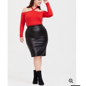 TORRID cold shoulder long sleeve top size 3